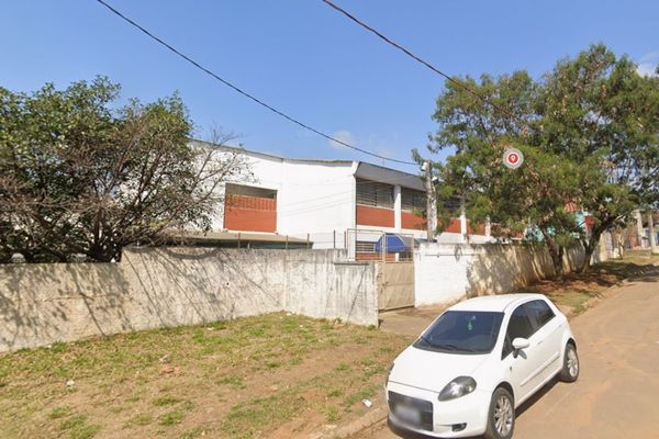 Imagem da fachada PROFª MARIA LÚCIA DE ALMEIDA LUCCA BITTENCOURT